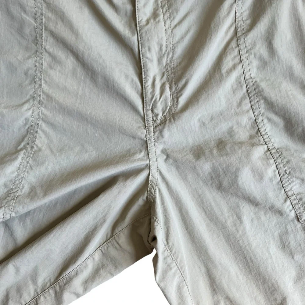 Chaps Flat Front Nylon Safari Shorts Zip Cargo Pockets Built-in Belt Tan Sz 42